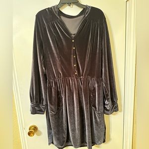 Gray/navy velvet dress